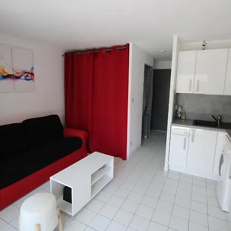 Proche De La Avec Piscine * Agde