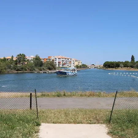 Proche De La Avec Piscine Apartament *