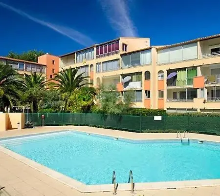 Apartment Proche De La Avec Piscine Agde